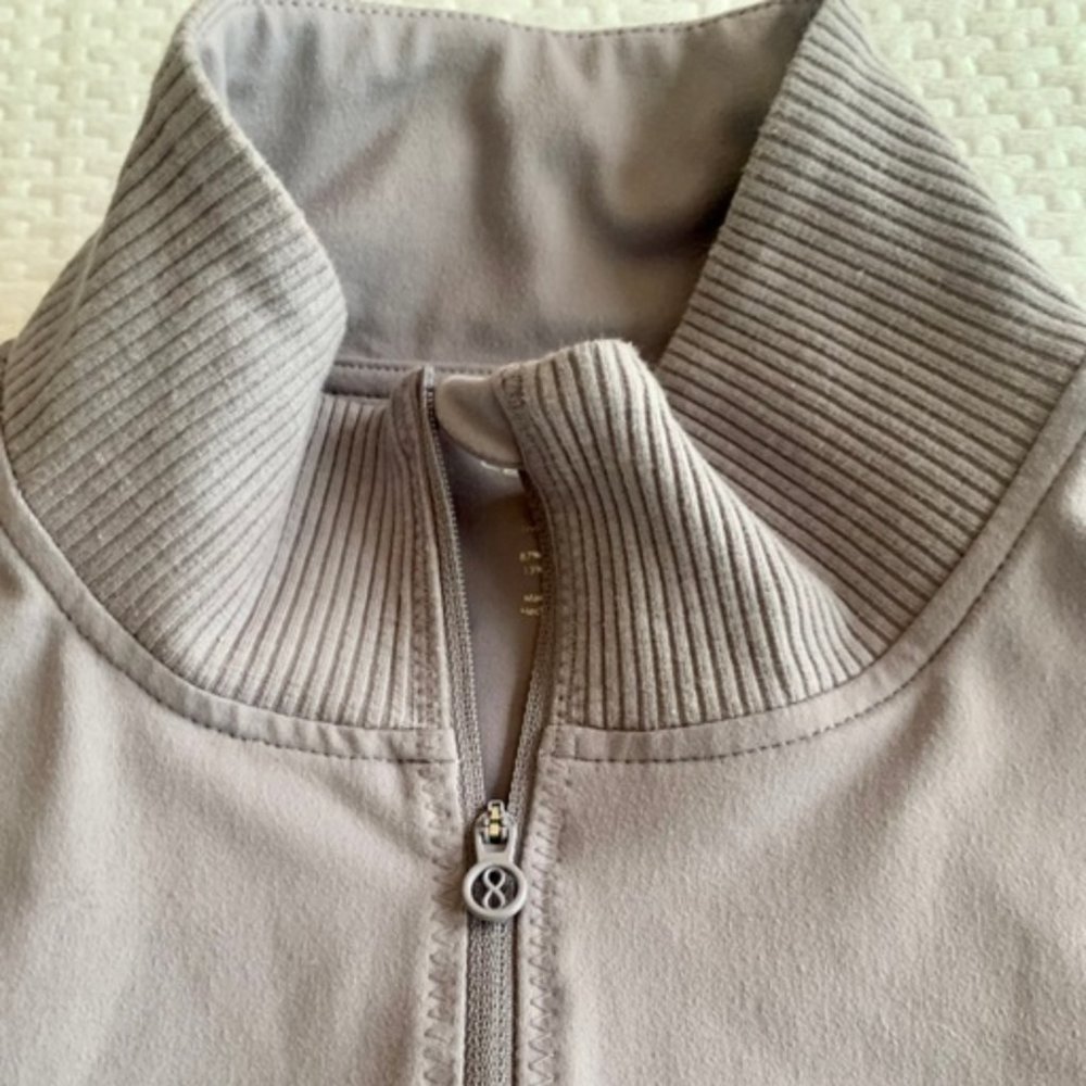 Women's Zip Up Jacket